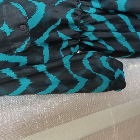 She's Cool sheer high low dress, Black/Torquoise, adjustable sleeve, semi-sheer - Picture 4 of 7